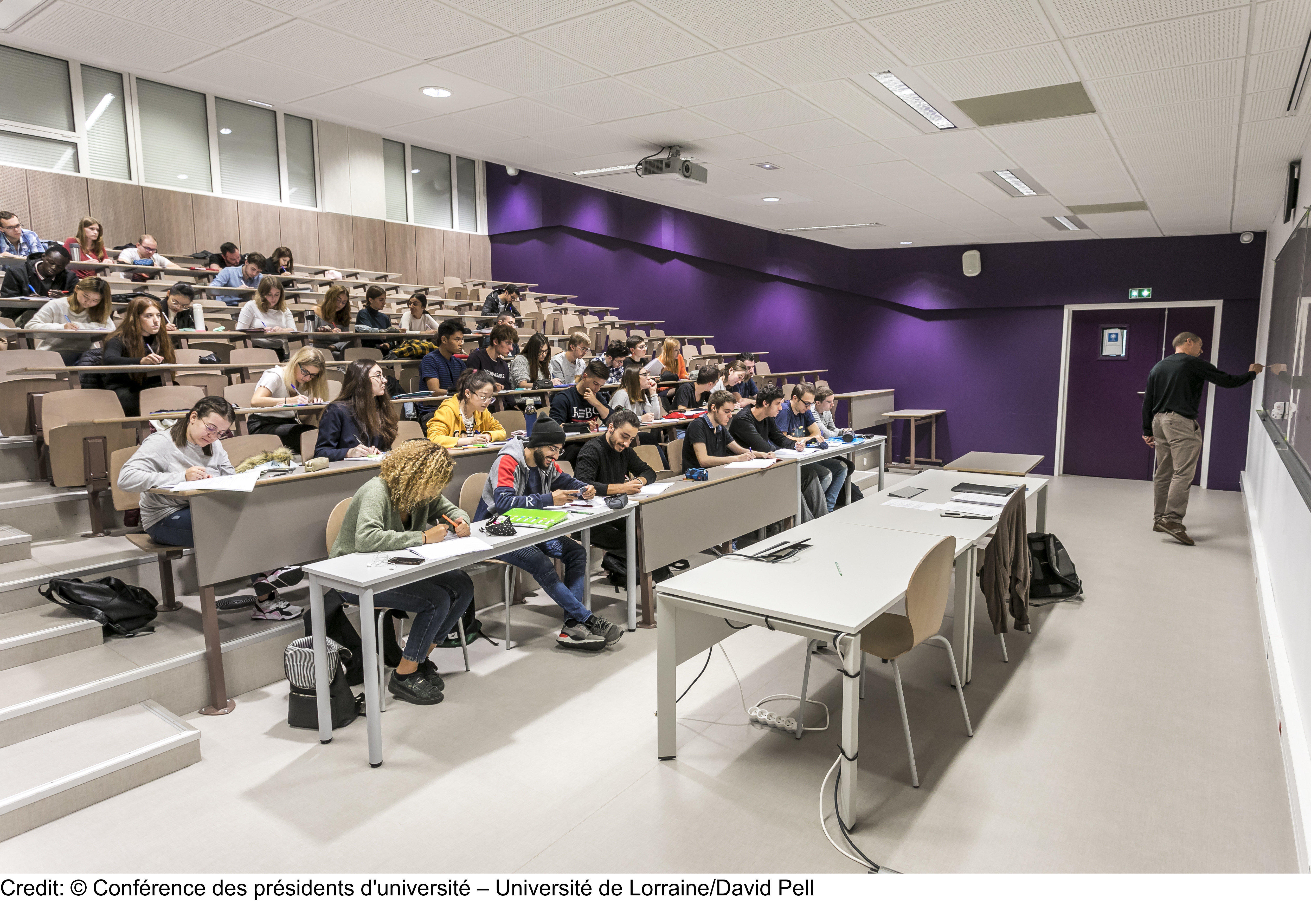 Etudiants  l'UFR MIM, campus Metz Technople.